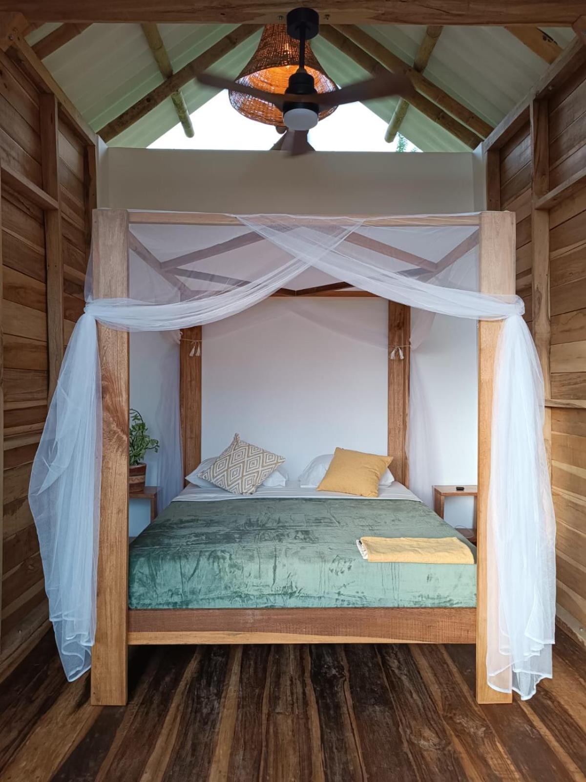 La Mona Eco Cabins Palomino Buitenkant foto